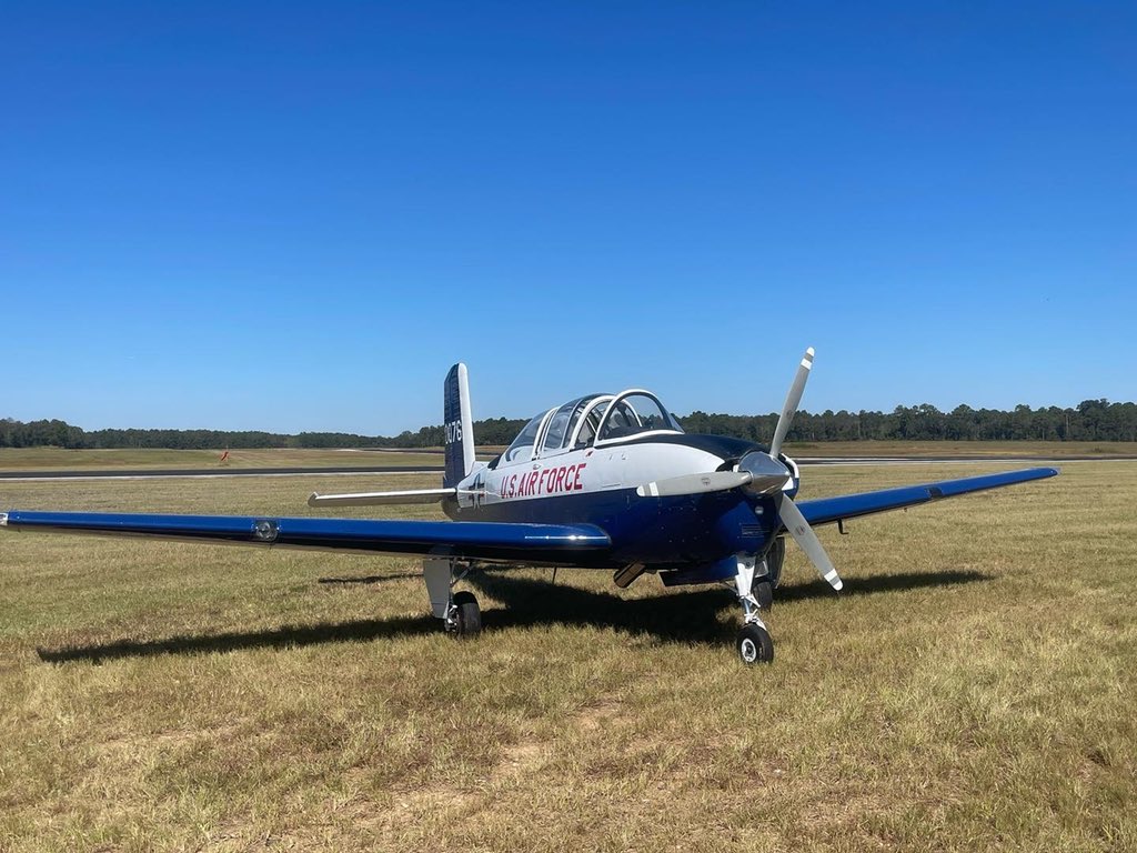 TVIFlyIn's tweet photo. We had some Beautiful aircraft on the field with us at the 2022 Thomasville Fly-In! #TVI2022 #SquawkOn https://t.co/VpaJj8FerX