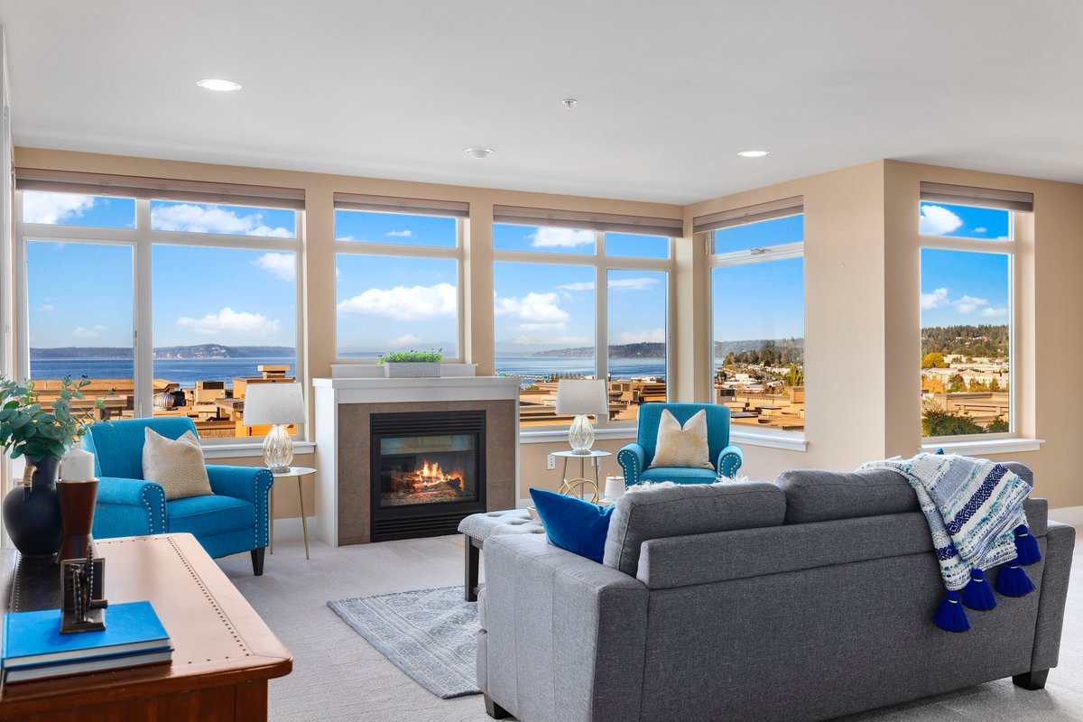 HomeSeattleHome's tweet photo. New To Market // Welcome to Point Edwards in Edmonds. Experience sophisticated resort-style living with sweeping Puget Sound and Olympic Mountain views. Truly one of the premier view condominiums in Edmonds. 2 bed | 1.75 bath | 1522sf | $1,350,000.00
#Seattle #Edmonds #Realtor https://t.co/lpP4L4LVzB