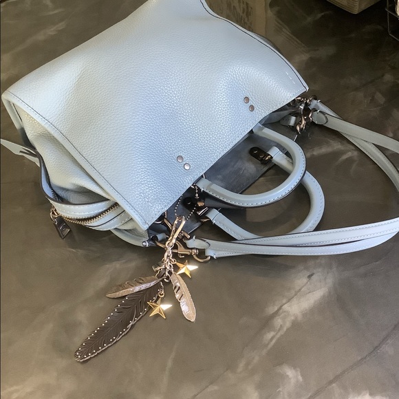 RubymoraJams's tweet photo. So good I had to share! Check out all the items I'm loving on @Poshmarkapp from @MsSerene963 #poshmark #fashion #style #shopmycloset #torrid #jcpenney #coach: https://t.co/BzmwmajUdB https://t.co/6BFArBM8O2