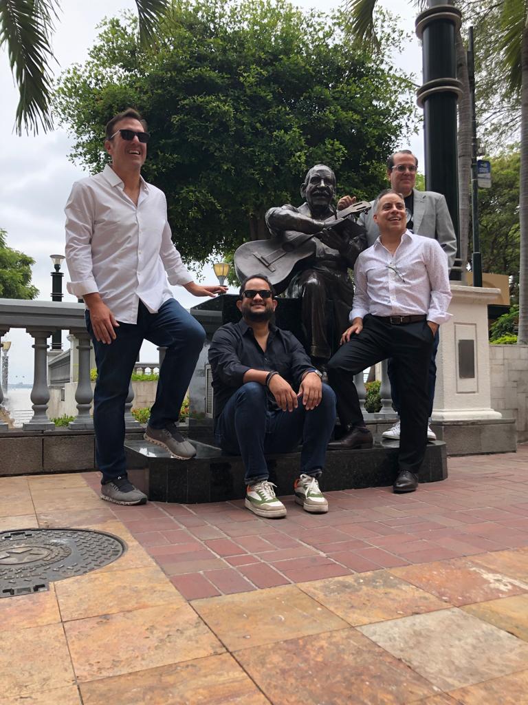 LOS INTRÉPIDOS tweet media