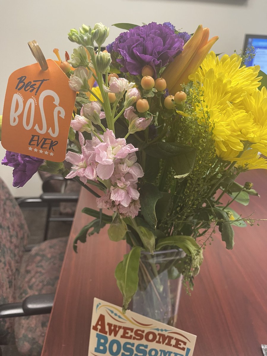 CCSD_PLE's tweet photo. Happy Boss’s Day in LPLD! So grateful for our wonderful team! @ccsd_lpld https://t.co/wJx5LxUvW6
