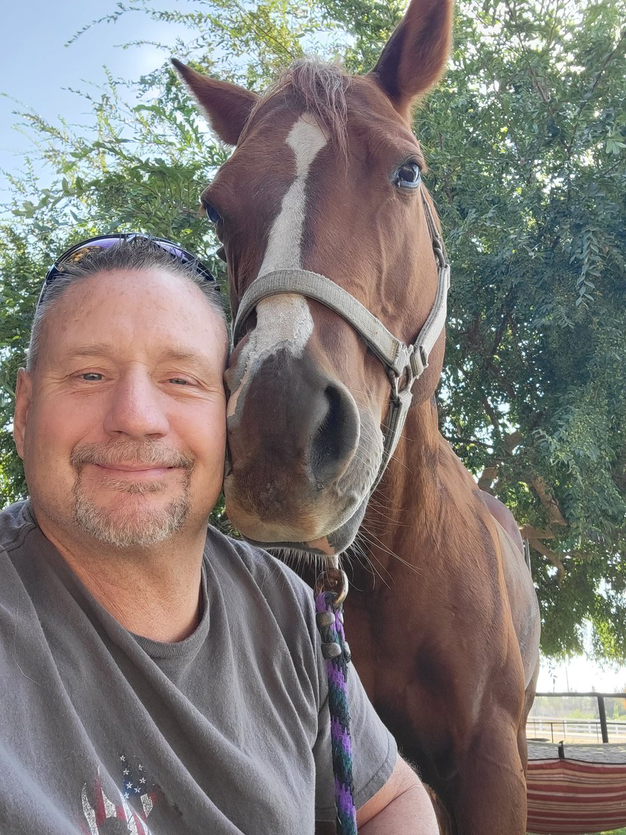Keithluvscattle's tweet photo. Yesterday was a Beautiful Sunday afternoon to spend time with my girls on the ranch  !!! https://t.co/U5YO6dkSsx