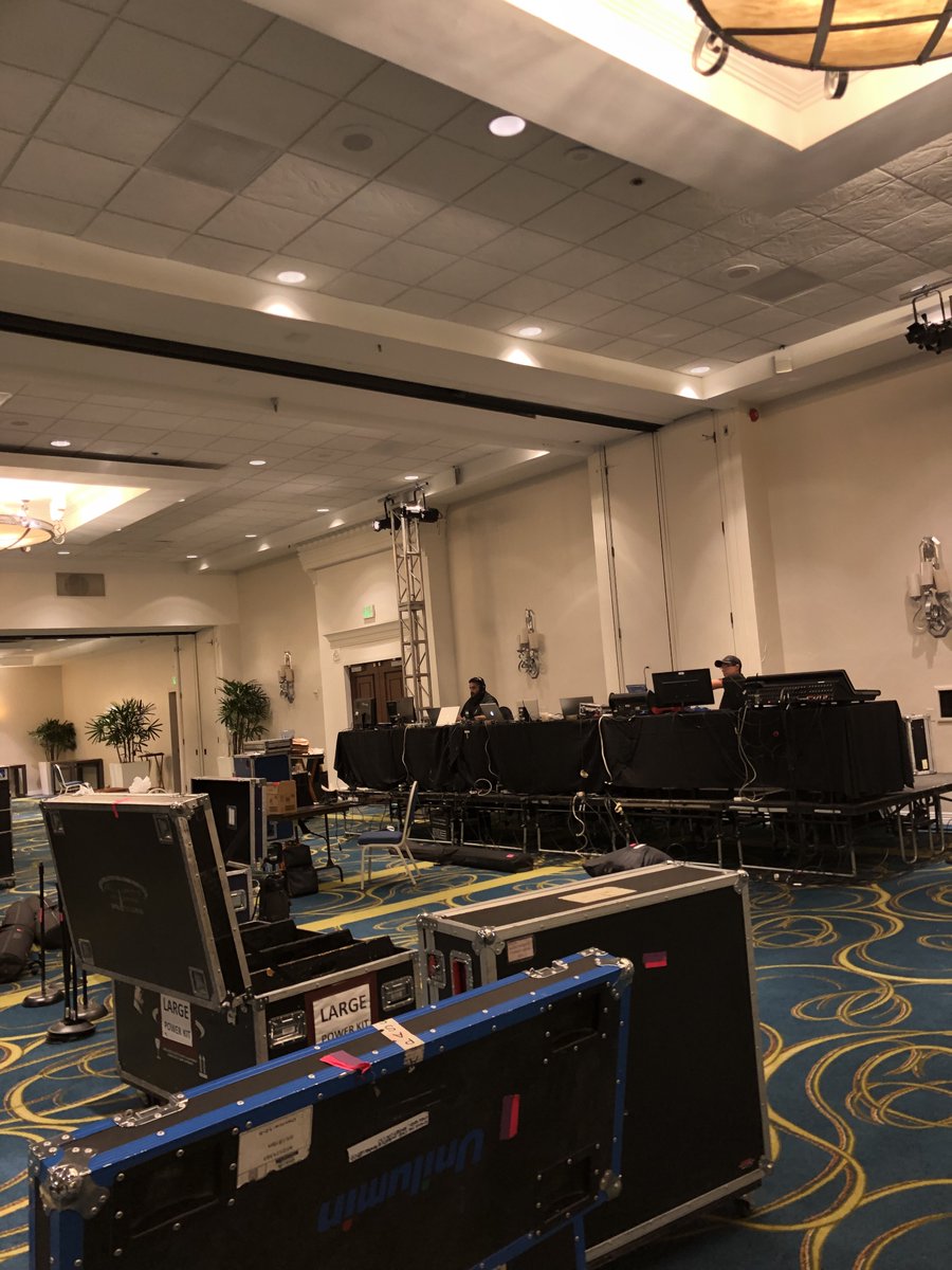 Future_Sourcing's tweet photo. Global Executive Summit loading . . . 🔋 #SIGfall22
#GlobalExecutiveSummit #Sourcing #Procurement #SIG https://t.co/LRyOxnUfSZ