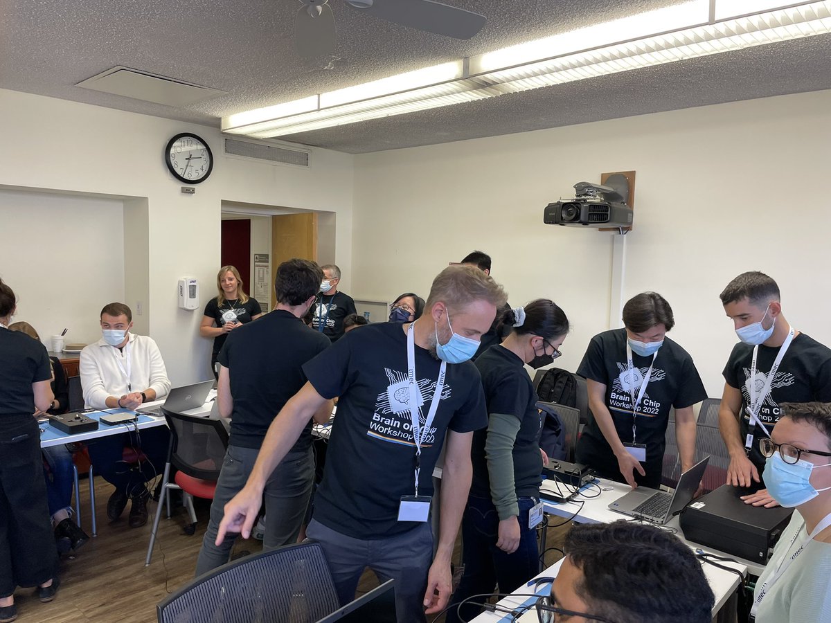 Verstreken_Lab's tweet photo. Brain on chip workshop sponsored by @cziscience took a flying start at @Stanford. Enthusiastic trainees and motivated teachers from @imec_int, @CBD_VIB, @Stanford and KU Leuven! #connectingthewires https://t.co/lSrY2PZmEX