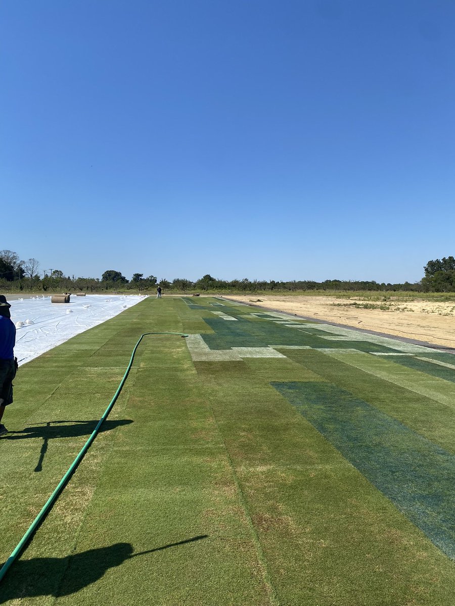 KeithSalmon1's tweet photo. Sod was installed for 3 weeks (1 practice, 1 preseason game), rolled back up/re-installed at the farm while they hosted a concert, then reinstalled 10 days later for the start of the NFL season. History in the making for @TuckahoeTurf and one hell of a thank you for all involved https://t.co/a8OcKsBWOw