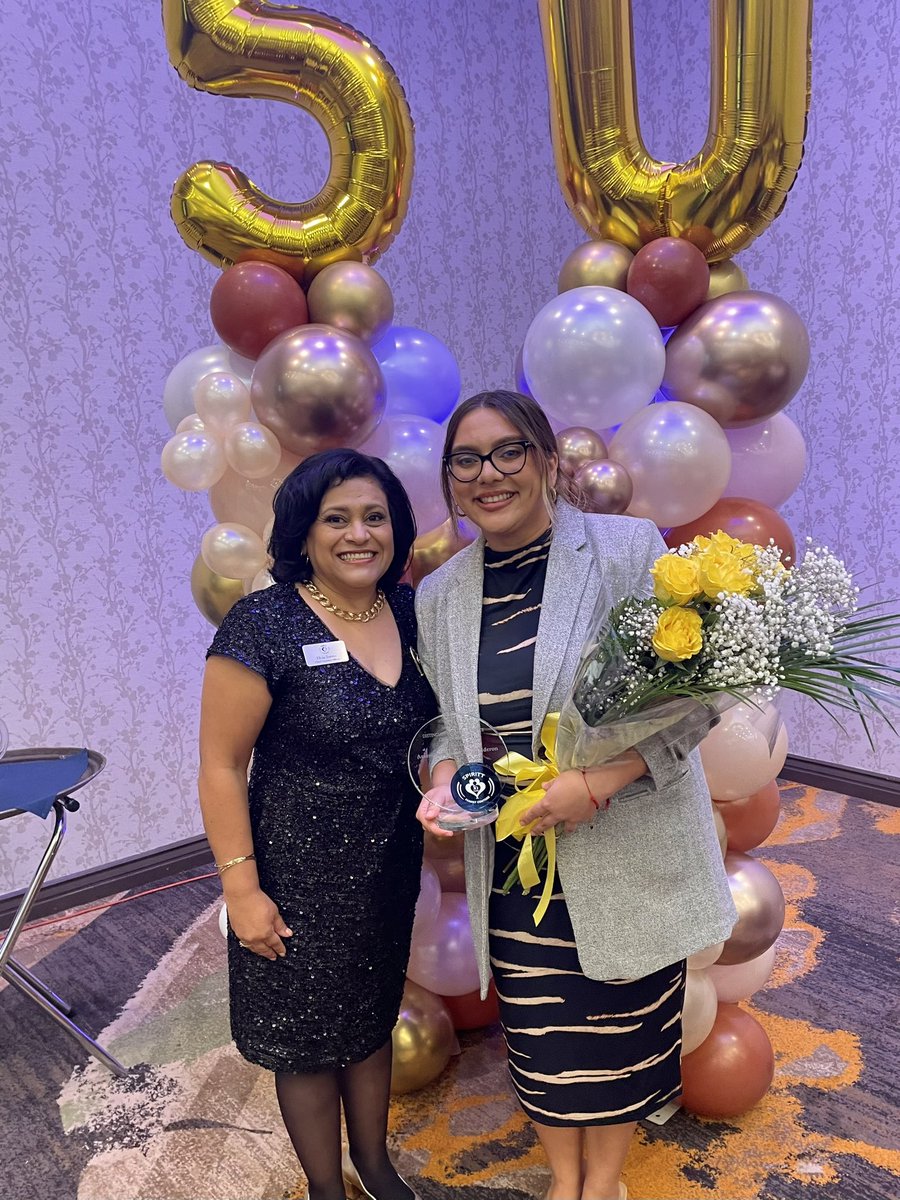 AsmLisaCalderon's tweet photo. (1/2) Last Thursday #TeamCalderon attended the @SPIRITTFamily Services 50th Anniversary Harvest Celebration.
Pictured is Executive Director Elvia Torres and my District Director accepting the Distinguished Public Service Award on my behalf. https://t.co/CMEo7NMvUK