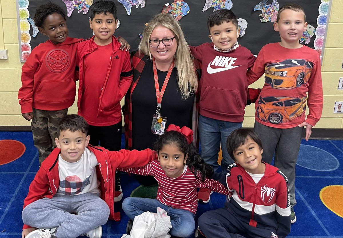 Wearing red to recognize drug prevention for School Violence Awareness Week!❤️💪🏻 <a href="/HTSD_Wilson/">Wilson Elementary School</a> <a href="/StephanieVigli3/">Stephanie Vigliarolo</a>