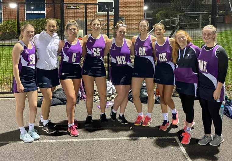 Beci_PUNC22's tweet photo. It's easy to neglect yourself when you're so busy with life, but make sure you take the time to do what makes you happy!! Tonight I almost bailed... but I didn't! I played a great game of netball with friends, and now I feel happier and ready to start NRS414 tomorrow 💜 #PUNC22 https://t.co/fjHtqvamJo