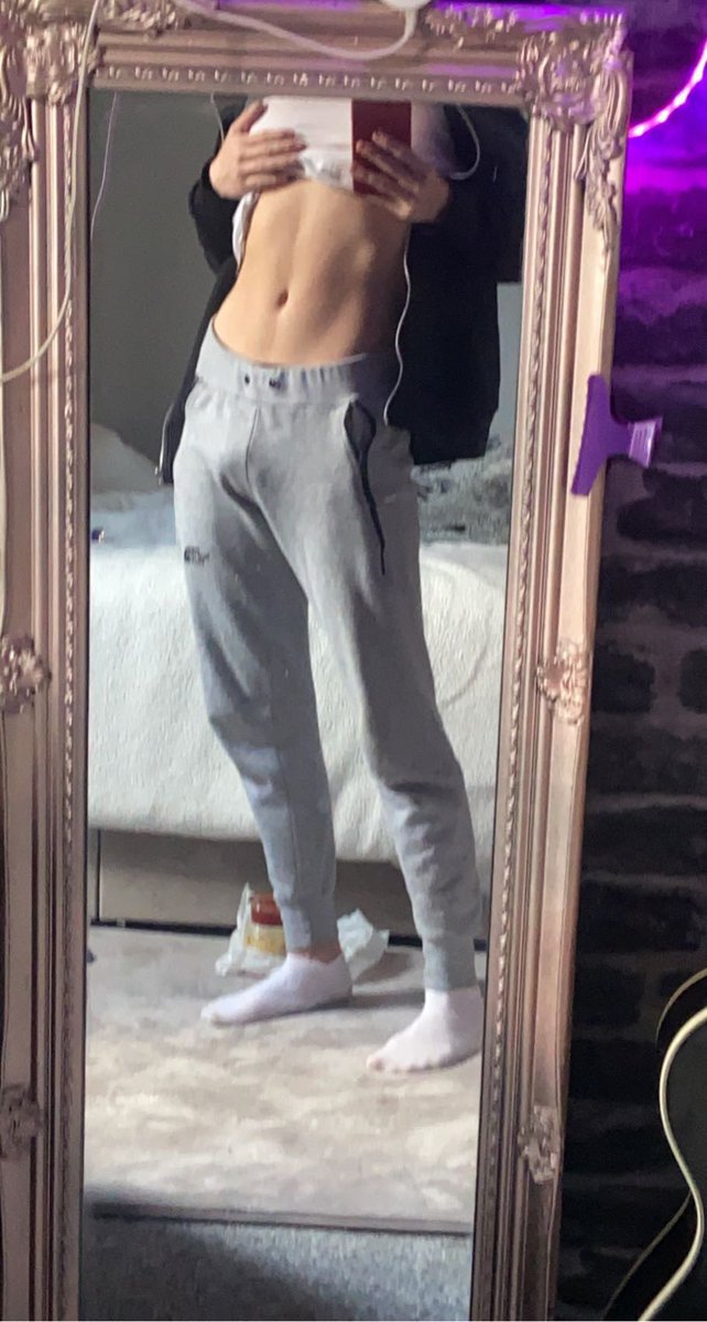 youngirish001's tweet photo. So what’s more things people want to see me post on this, I’ve lots to share and more to make ;) #gay #twink #body #teen #verse #bi #twunk https://t.co/1EoQSbKnzv
