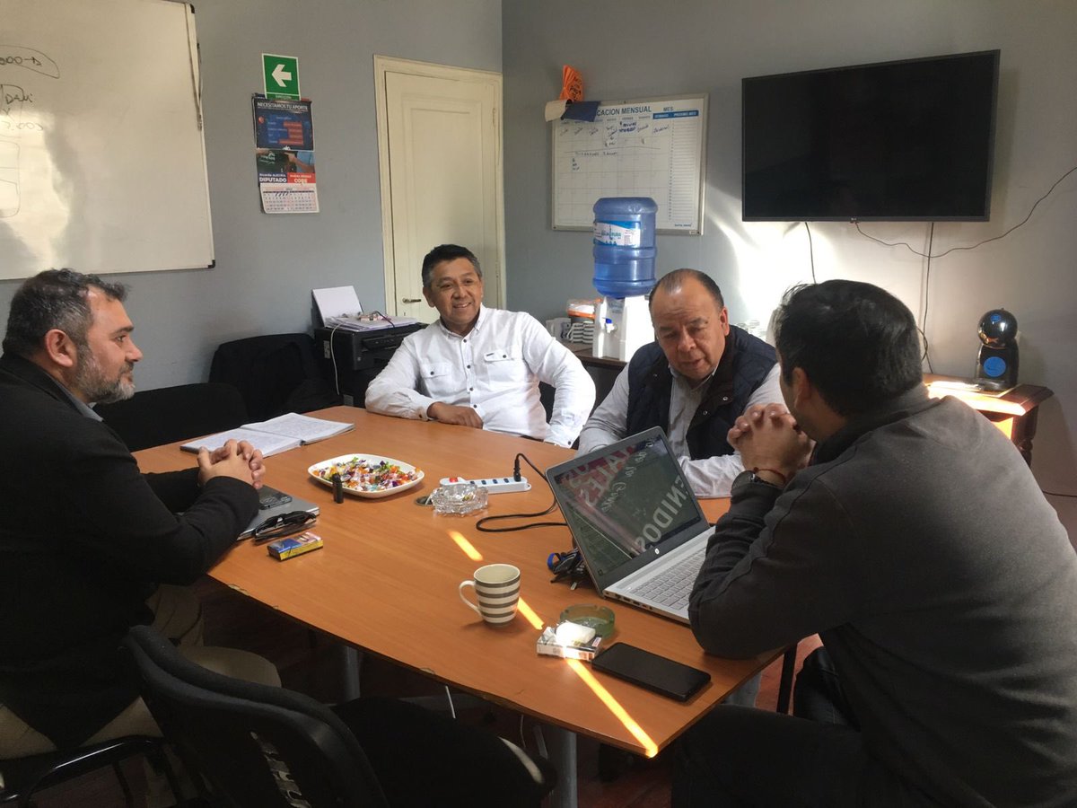 Equipo Rakizuam y <a href="/CorpEnama/">Corporación Enama</a> en reunión junto al Partido de la Gente.