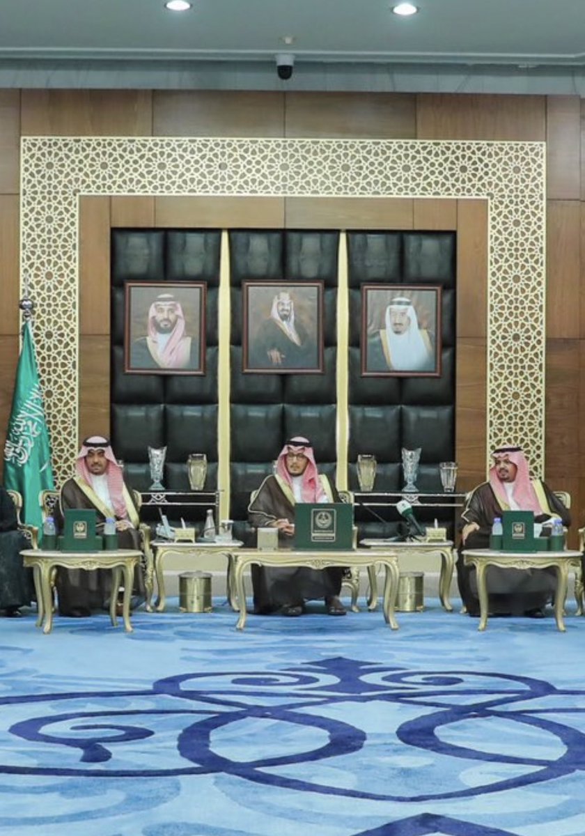 بإسمي ونيابة عن اخواني و اخواتي اعضاء مجلس شباب اعمال الشرقية اتقدم بخالص الشكر والتقدير لصاحب السمو الملكي الامير سعود بن نايف #امير_المنطقة_الشرقية و صاحب السمو الملكي الامير احمد بن فهد #نائب_امير_المنطقة_الشرقية على ما يقدمونه من دعم ورعاية واهتمام بقطاع شباب الأعمال بالمنطقة