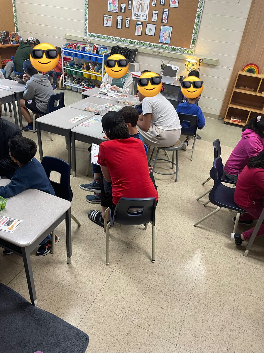 MrsSandhar's tweet photo. Thank you grade 1’s from @MrsLowGrade1 for hosting our first meet and greet! 74 was excited to meet their learning buddies! #learningbuddies #aspiringleaders #buildingleadership #grade7 #hdsb @HaltonDSB @Hawthorne_PS https://t.co/RX0MAH8I4k