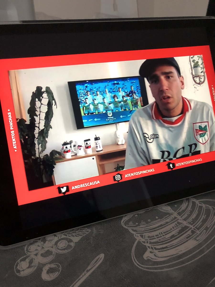 ledanielblanco's tweet image. Estoy muy caliente viéndote en casa @andrescausa 😡 Me das like y te caigo en el vivo jajaja #EDLP