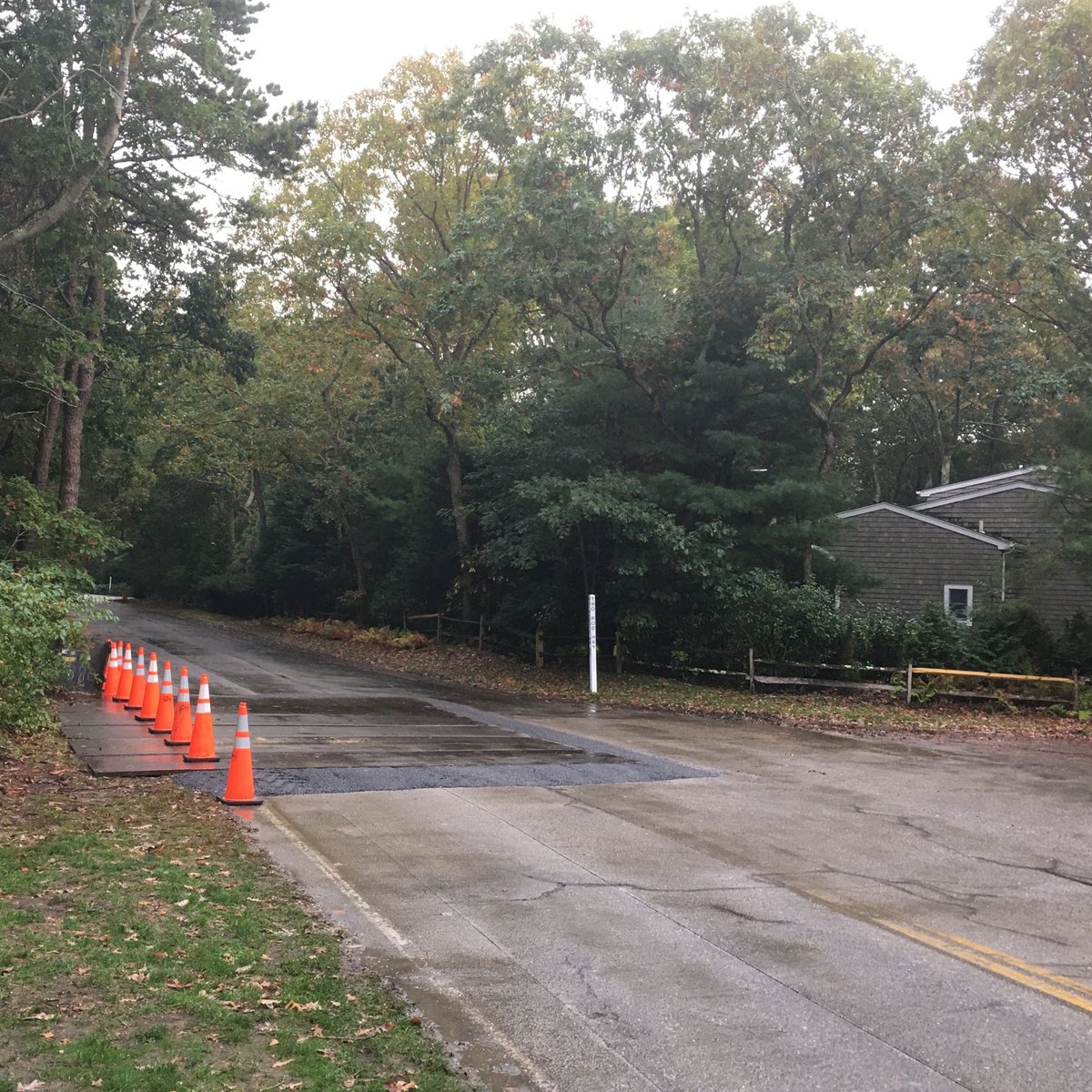 Today in South Fork Wind— Wainscott, NY. 
Before and after on Wainscott Northwest Road. The installation of the utility access for splicing South Fork Wind's export cable. (Less than four hours between photos.)