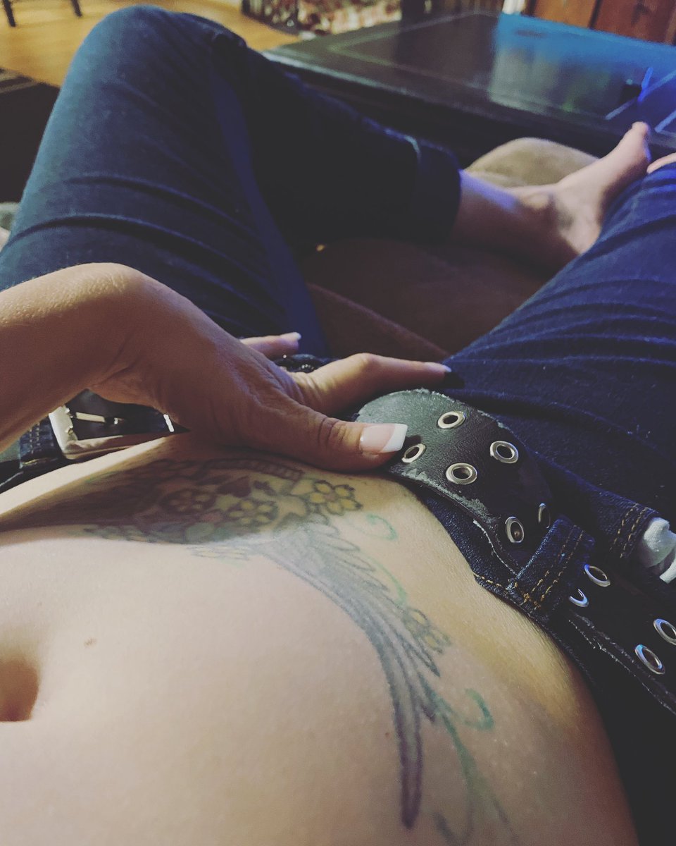VonStoney's tweet photo. Getting ready to moan… https://t.co/9NR5iJRUVv