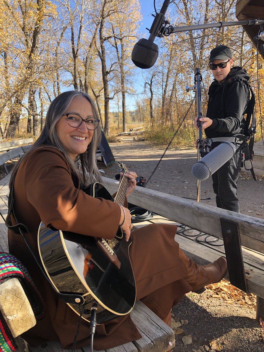 Sandra_L_Sutter's tweet photo. Awesome shoot today with Greg Miller and his team from BearPaw. #reconciliation #peacefulnation #clusterstars #healing https://t.co/J71lkEVOue