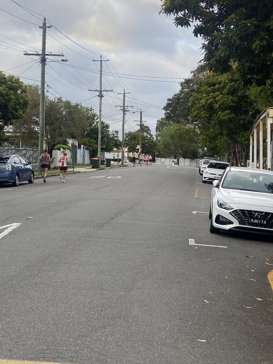 runningwithms's tweet photo. Ran this hill FIVE times this morning. It’s about 400m long and a total of 150m elevation across the session. #runningwithms #mslife #fums https://t.co/59hGFlgTnd