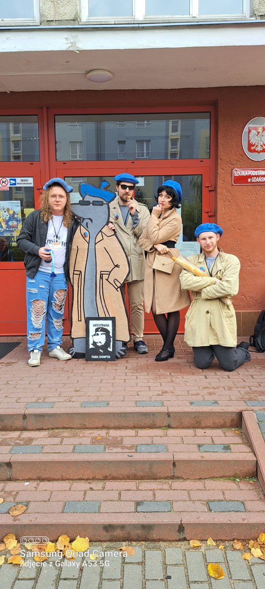 Karo_Borkowska_'s tweet photo. MARZENIE SPEŁNIONE
PIERWSZY REKSIOCON ZA NAMI!! (NADAL W TO NIE DOWIERZAM ŻE TE WYDARZENIE SIĘ ODBYŁO)
TWÓRCY PRZYGÓD REKSIA POZNANI! (JAK I WSPANIALE OSOBY Z DC I FORUM ) #Reksiocon2022 #BringReksioBack #Reksio #Reksiocon #PrygodyReksia https://t.co/KAr2gv5LYu