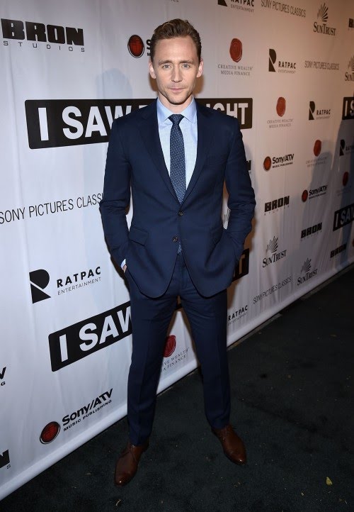 THiddlestonMx's tweet photo. Tom Hiddleston en la premier de I Saw The Light en Nashville. Octubre 17, 2015
#HaceSieteAños #ISTL
Vía: Tumblr 2 https://t.co/kGwg2xgmtS