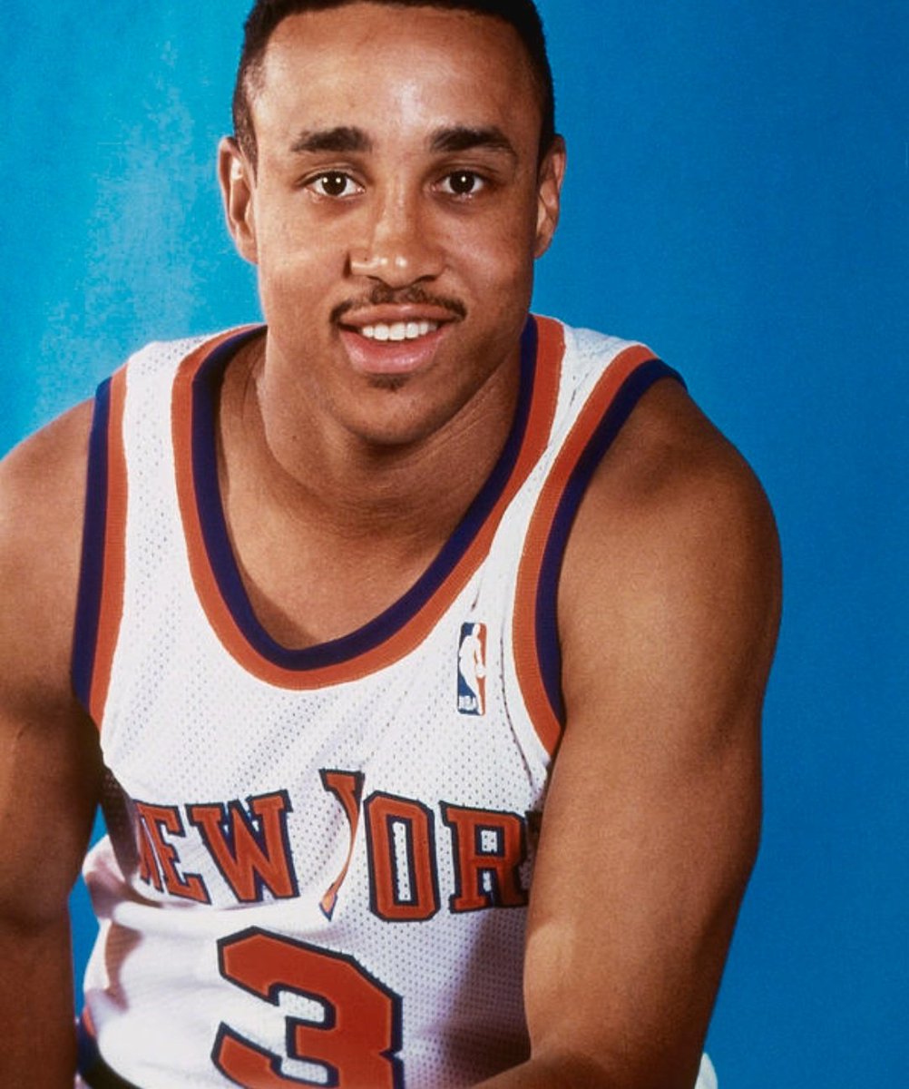 _tranche's tweet photo. @Txipi80 @pmorenolopez @NBAspain No recuerdo que tuviera mote para Greg Anthony! Pero el de su compañero "Clemenza" Starks era mítico! https://t.co/tGW9CePuTK