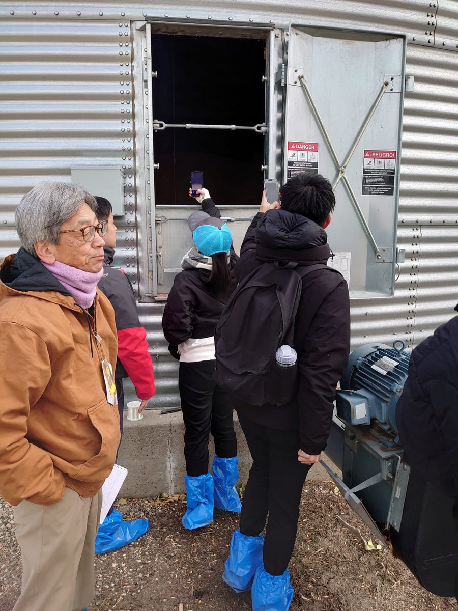 usgc_jpn's tweet photo. Japan team at Rosenau farm in ND. The farm began growing corn oin 2008. Not many years ago. Thank you @ndcorn for the wonderful visits. #Exex22 @usgc #corn https://t.co/QfIkhV8atz