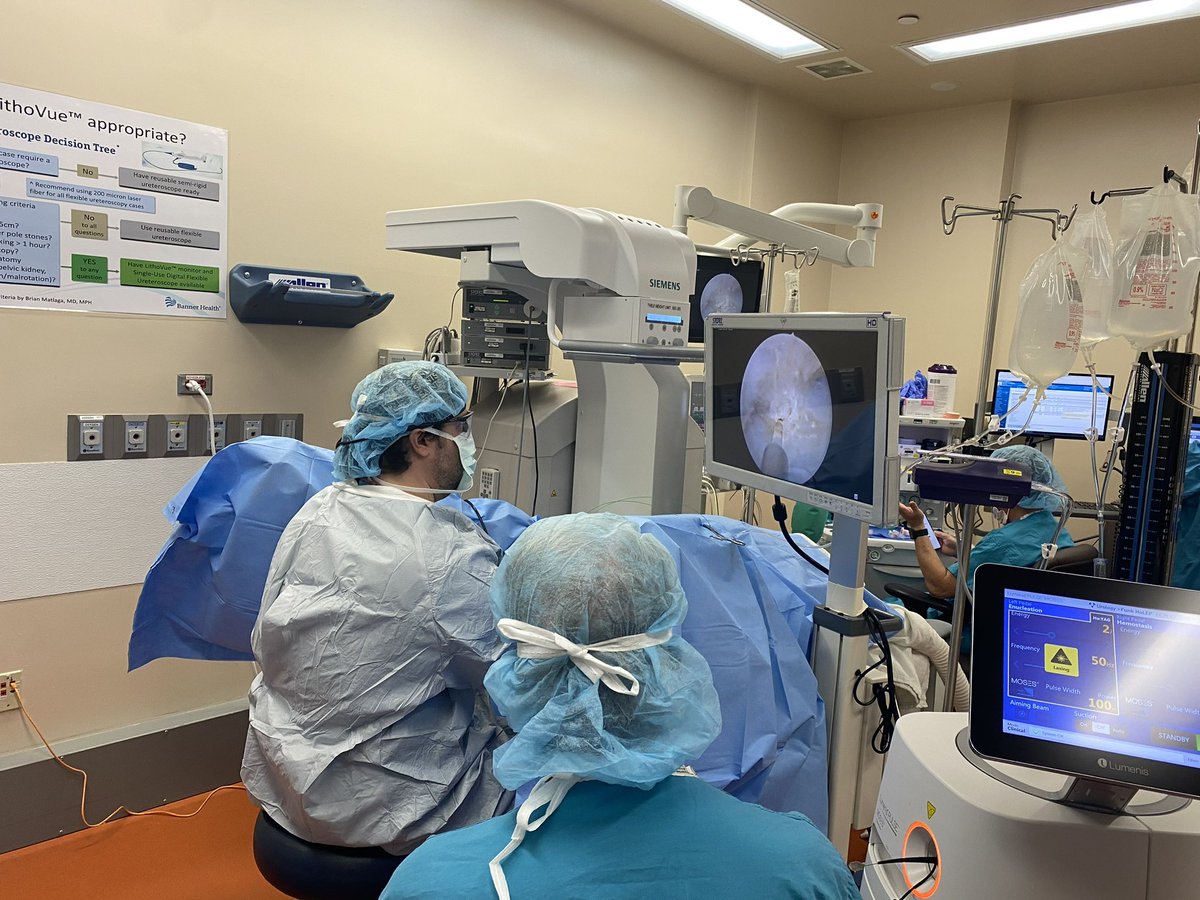 jfunkmd's tweet photo. My team @BannerUnivMed today helped me cruise through cases to be able to make my flight to help @gpollock9 bring #HoLEP to the folks of New Orleans and the #oschner healthcare system. Pic of Dr Pollock performing one in June with his dad watching. @bsc_urology @UAUrology https://t.co/lTmNMNykQ8