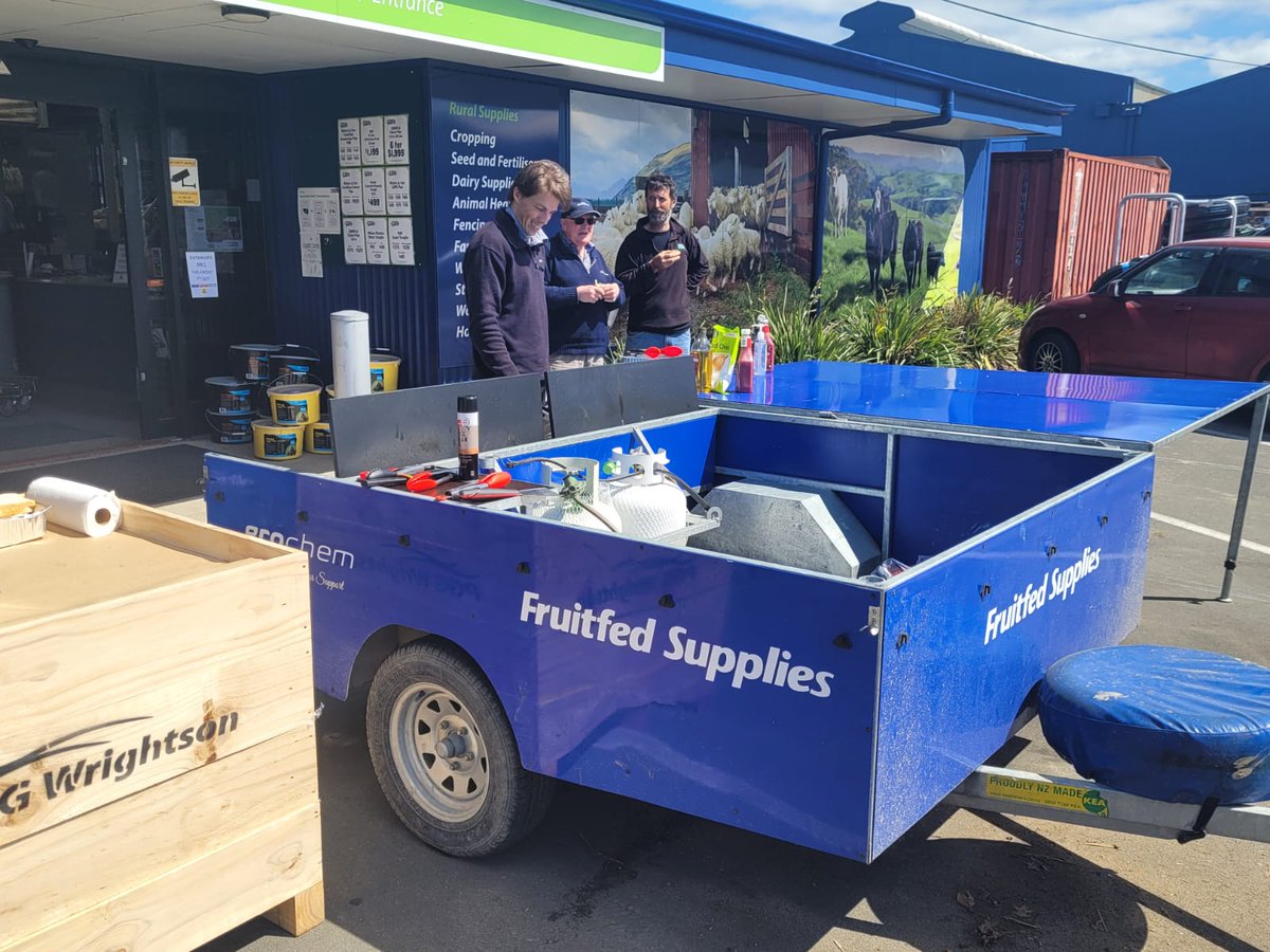 UPLNewZealand's tweet photo. It was great being part of the #PGGWrightson Hastings spring campaign BBQ last week and see a good farmer turnout.
#UPLNZ's Ryan Pierce also rolled up his sleeves to cook some sausies! https://t.co/T0BjTESgKF