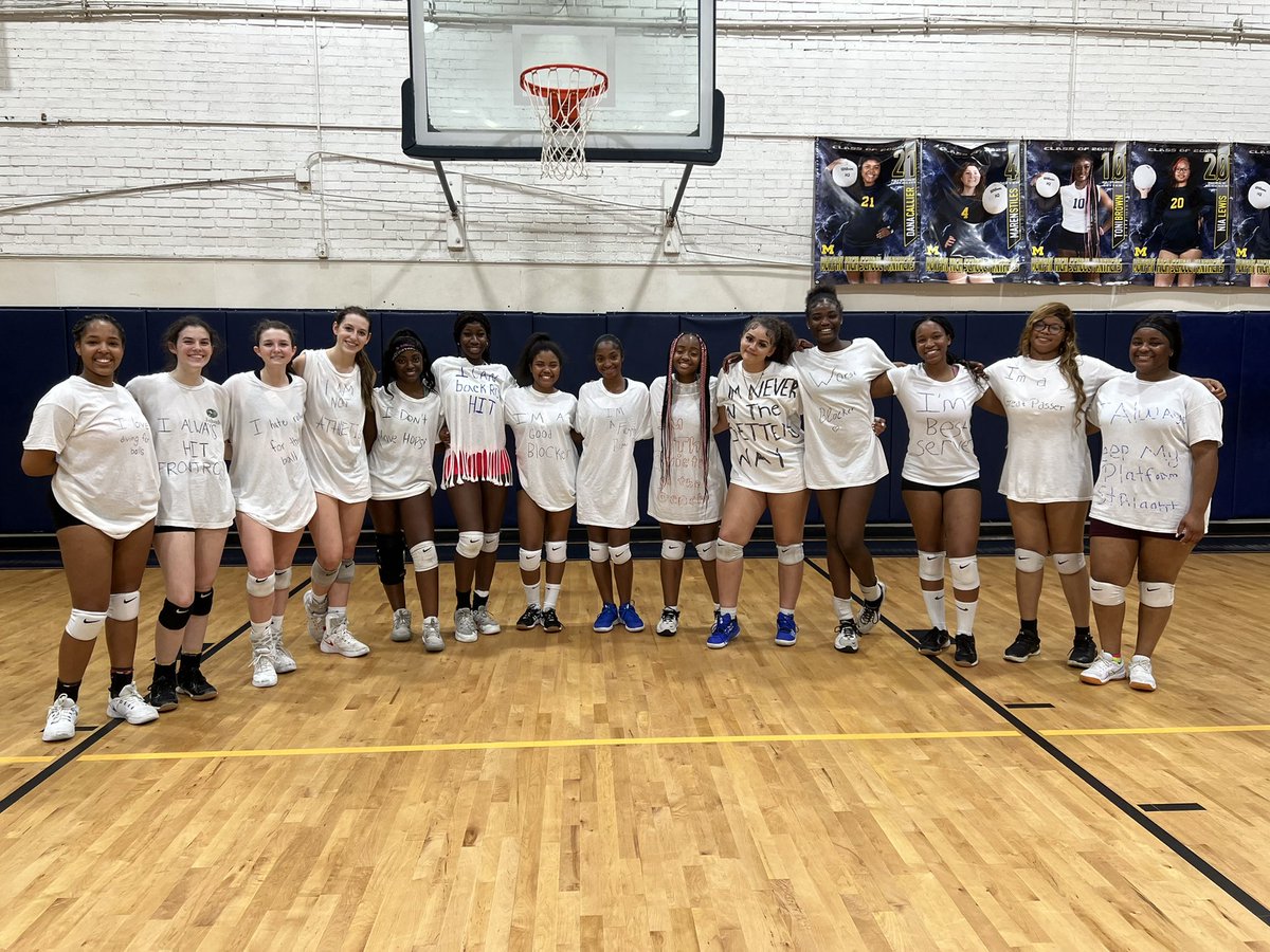 MurphyHSVball's tweet photo. A little fun today at the last practice before regionals!!!! #whitelietshirts https://t.co/wECD28kuP5