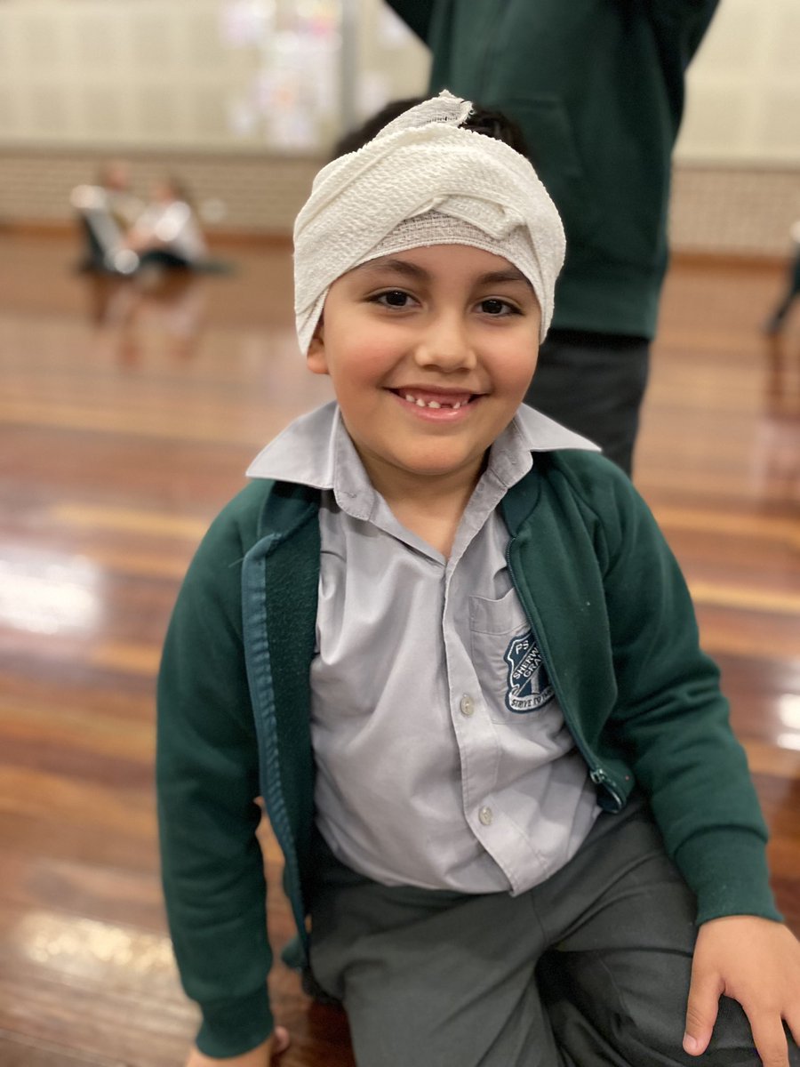 MissJLe1's tweet photo. KL learning how to be first aid responders. @Sherwood_Grange #sgpskindy2022 https://t.co/ANNIlz9IRV