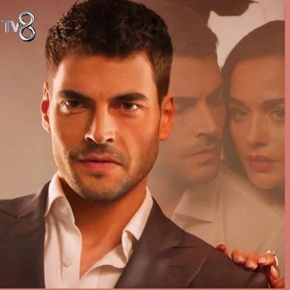 Mercede85887125's tweet photo. Esto si se llama arte y que arte es está pareja son de cuadro estas fotos ❤❤ son 🔥🔥 
#akınaķınözü 
#Benso
#Tuzak 
#tv8 https://t.co/aZzB3KI8y9