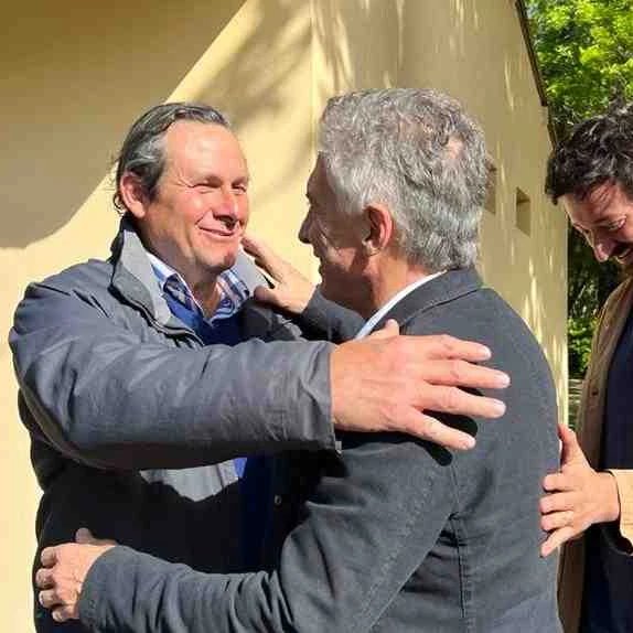 Camilo Etchevarren tweet media