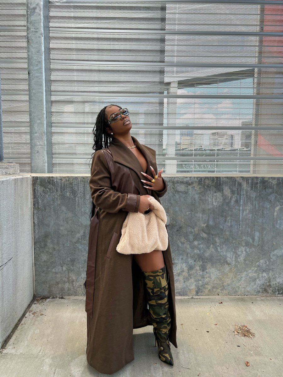 dearra's tweet photo. 🐐 https://t.co/mkqoINLDmM