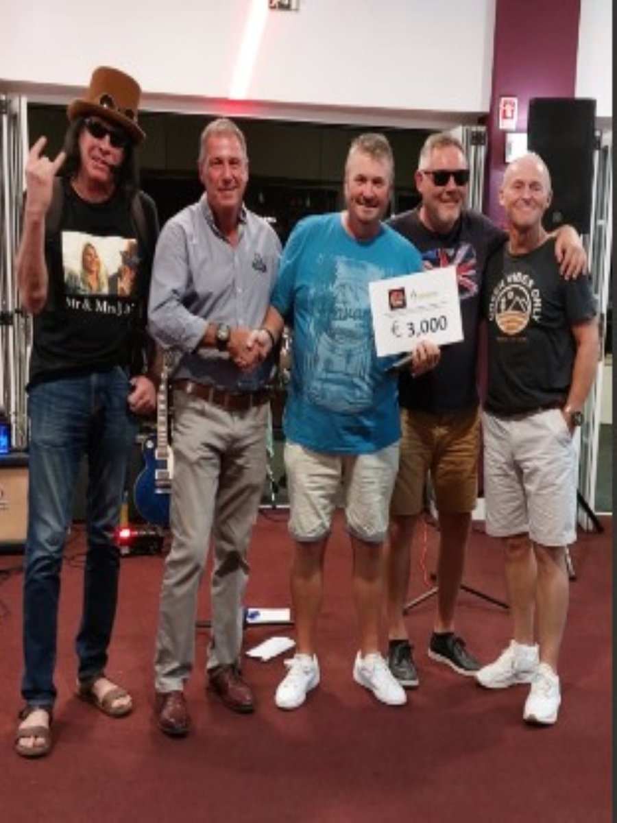 AkBandThe's tweet photo. #Just1Year&amp;MoreThan30ThousandEuros4Charity J.AK #M #Proud @SJMacLeod2 @Sheldon_Snow @MarzNova @BNoelBarr @BrokenRomeo @marshallstackz @AdamCatfish @wildhorserockuk @MarietteFBS @fatbastardsound @SJMBand @MusicCityMemo @LynzCrichton @bulletsuk @mikecanndo J &amp; #M (AK) [FBS] #Love https://t.co/ukSozr2qC3