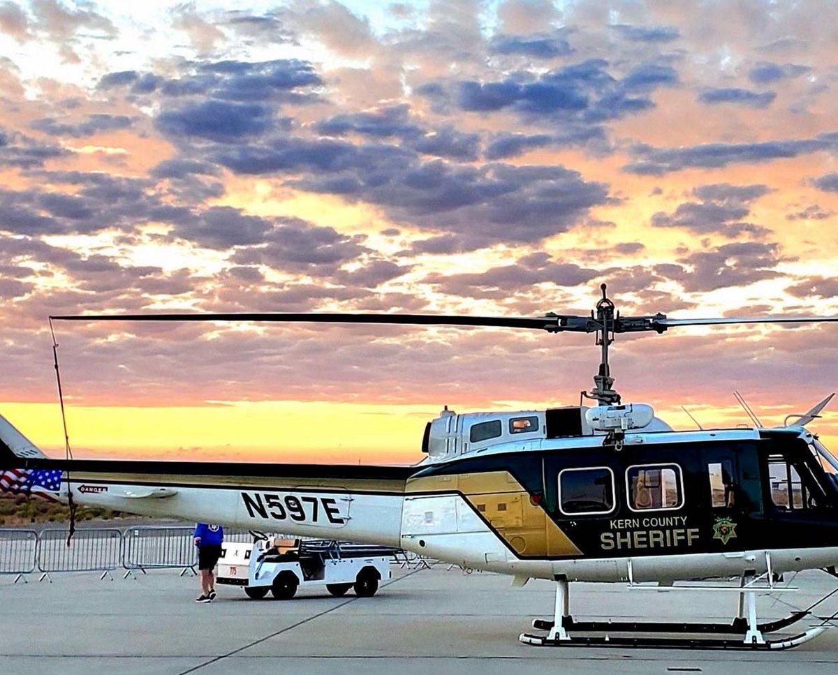 KernCoSheriff's tweet photo. Our deputies attended the airshow at Edward’s over the weekend to show support for the east Kern community working at the base and the members of the armed forces that live here.🚁 #community #communityorientedpolicing #edwardsafb #kcso #joinkcso #superhuey #aviation #careergoals https://t.co/WWmexgSmWA