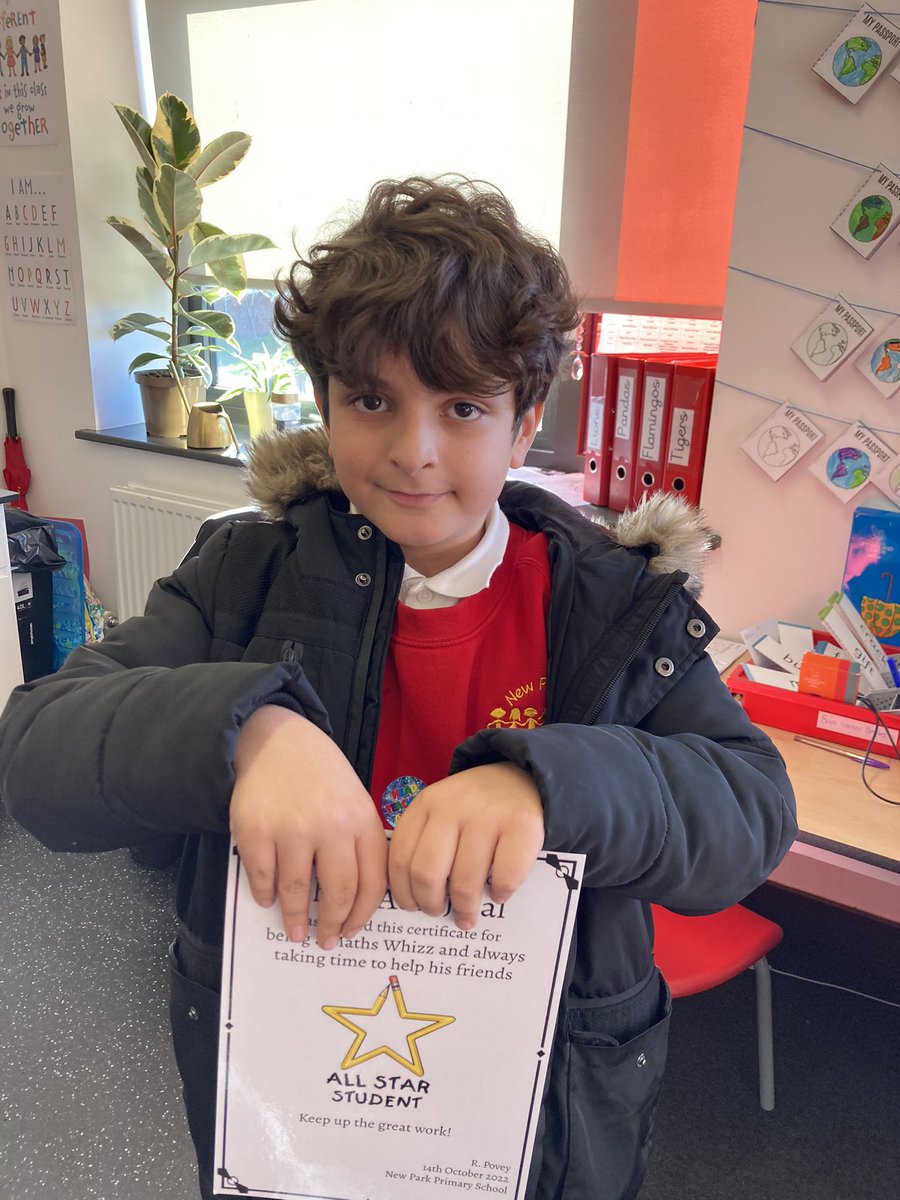 Star of the week and dojo winner in 3G this week 🤩 <a href="/MissGillespie11/">Miss Gillespie🪴🌸🌞3G🌟</a> <a href="/MissMitchell11/">Sara Mitchell</a>