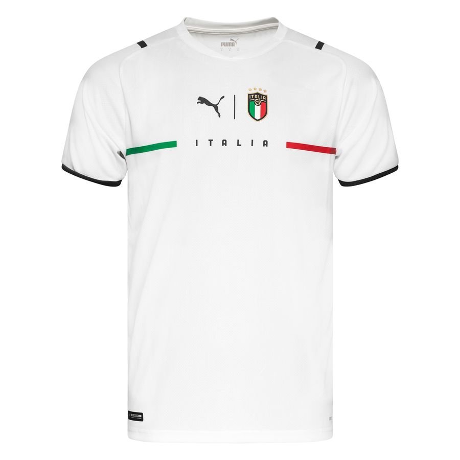 LuccaRossi2's tweet photo. @_FullKitWankers Any of these 4 shirts in a large please https://t.co/v9CEkmWwHT