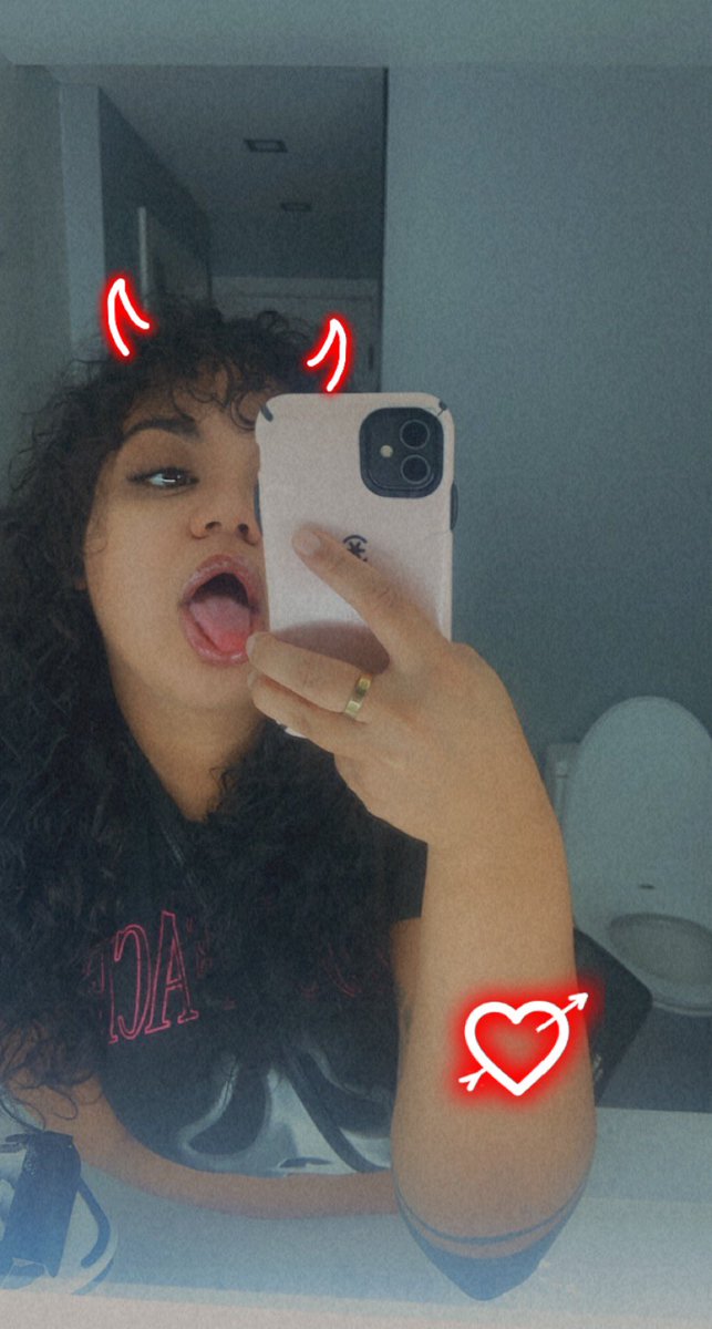slowmobrain's tweet photo. spookySzn https://t.co/A9CqWFBlG6
