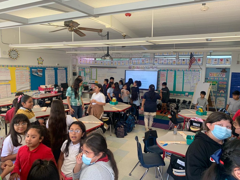 handyelementary's tweet photo. Handy Green Team kicked off their first official meeting today! These scholars will be leading recycling efforts, gardening, and composting.Exciting! 💚🪴♻️#buildingleaders #OUSDEDGE https://t.co/gC1ja8pr8J