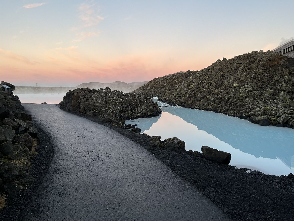 MissHBHistory's tweet photo. Day 1: Bridge between continents, Gunnuhver hot springs, and the Blue Lagoon! 😍 amazing first day @Tranby_school https://t.co/Wii9DyScTL