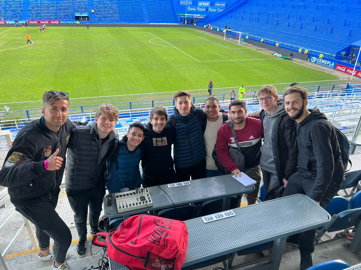 TYPcursos's tweet photo. Se abrió la temporada de prácticas finales en los estadios 🏟️📻

✅ #Vélez vs #Talleres 

✅ #Almagro vs #IndependienteRivadavia 

✅ #Vélez vs #EstudiantesLP

Muchas gracias @Velez y @almagroficial por recibir a nuestros alumnos 👏🏽 https://t.co/Dry32mWVsE