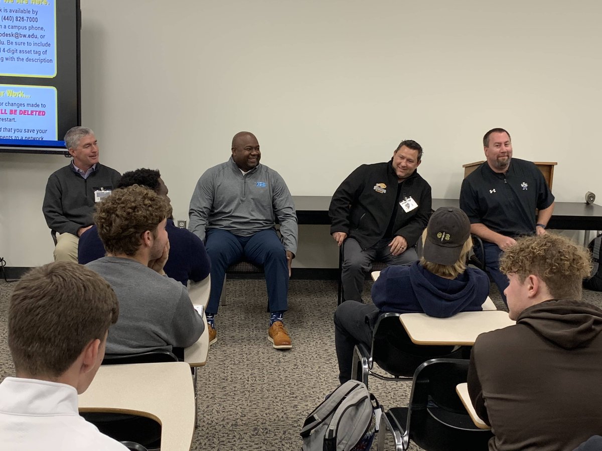 BW_DCL's tweet photo. The event also featured a talk from Jessica Davis, manager of youth basketball operations for the @cavs,  and a panel w/ Athletic Directors Rory Fitzpatrick (@SIHSCleveland), Ryan Peters (@BeachwoodBison), John Carter (@BENE_ATHLETICSO) and Dan May (@MiddieUpdates). https://t.co/IaM2Tu78jD