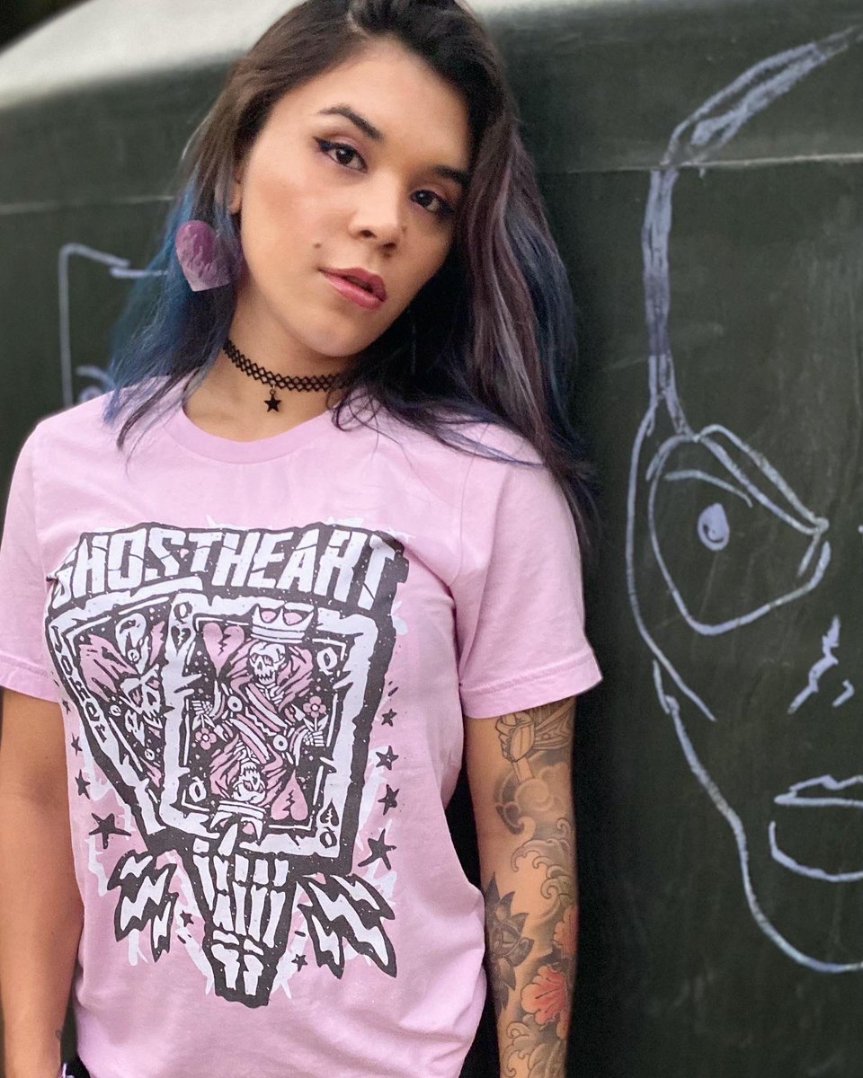 GHOSTHEARTCA's tweet photo. New merch available https://t.co/BCVT4FpAmb #merch #emo #punk #punkrock #poppunk #modsun #blink182 #mgk #music #ghostheart #Halloween #gift https://t.co/xYkXbWH4c8