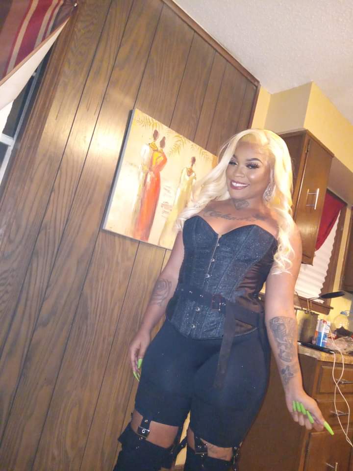 FunchesCalandra's tweet photo. Memphis  female artist P Diamond https://t.co/cxiEC4XElD