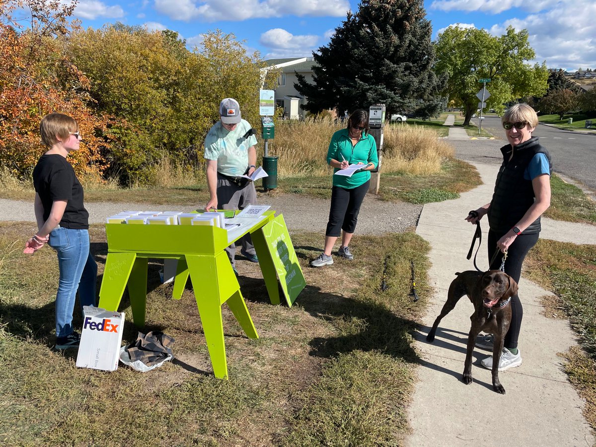 CityofBozeman's tweet photo. In addition to enjoying the gorgeous fall weather, we were out and about this weekend gathering input on the city's development code. Learn more at https://t.co/fWZaNScGke https://t.co/isXGOTqhFo
