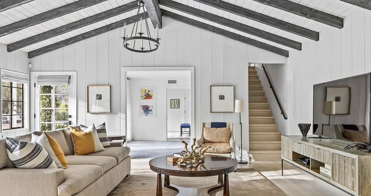 BernieAndMike's tweet image. Timothee Chalamet recently purchased Kate Upton &amp;amp; Justin Verlander's home for $11M. 
Source: Dirt.com
#celebrealestate 
#sanfranciscoluxuryrealestate #sanfranciscorealestate #sfrealtor #vanguardproperties #listingagents #luxuryrealestate #buyeragents #sf #homes