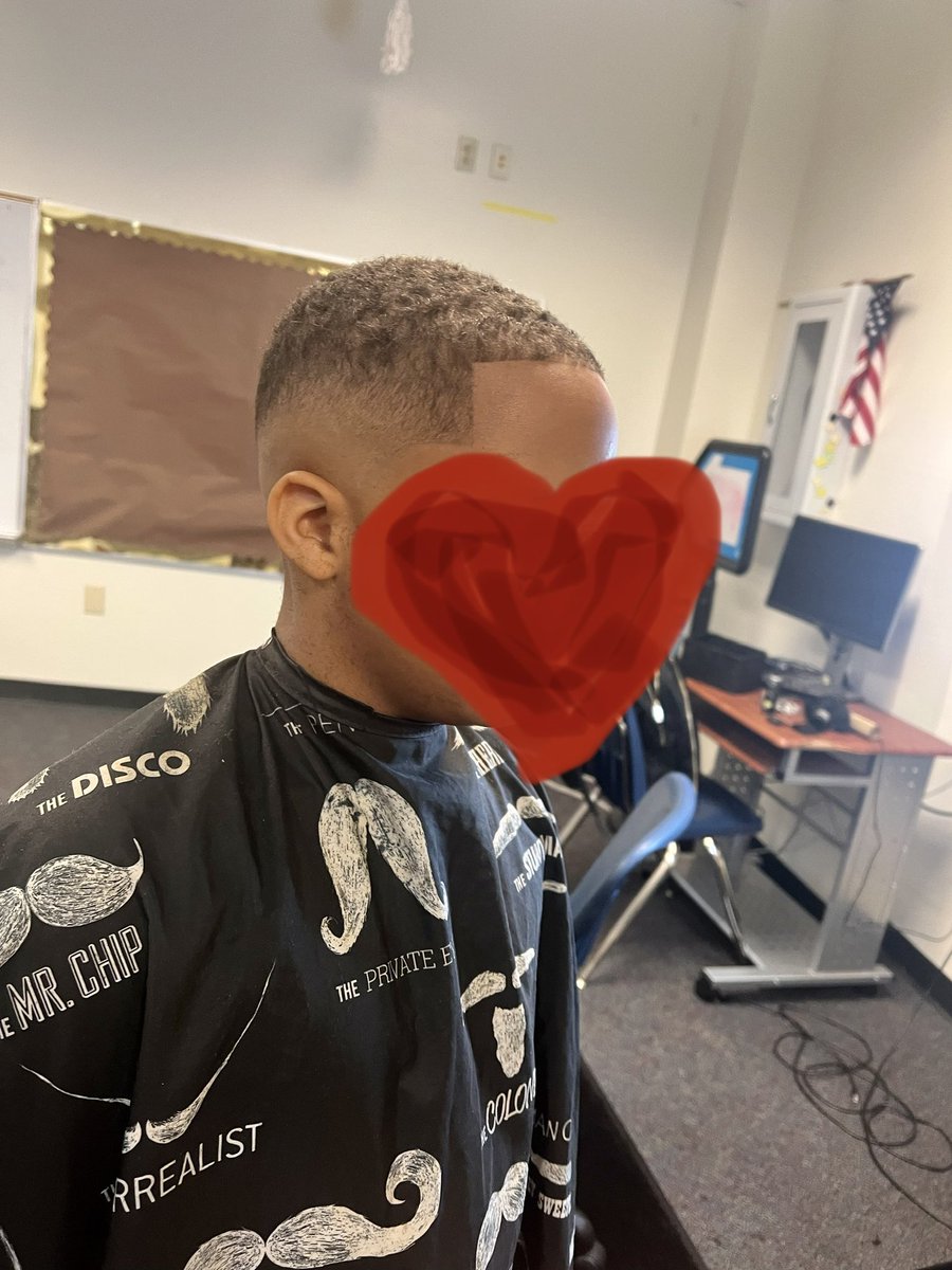 When one of your @BaselineLRSD teachers is also a barber… kids are supported with a fresh haircut!!! @DrJermallWright