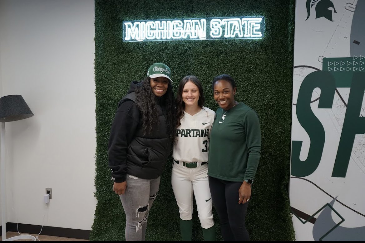 GO GREEN💚🤍💚🤍