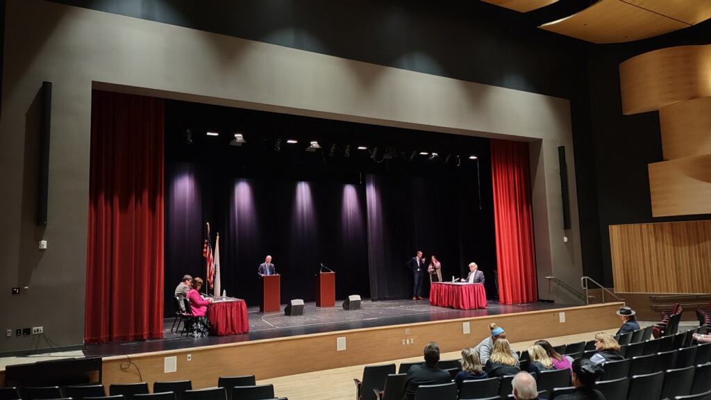 thereadingpost's tweet image. Massachusetts 5th Middlesex State Senate Debate youtube.com/watch?v=iUZmij… @WCATwakefield