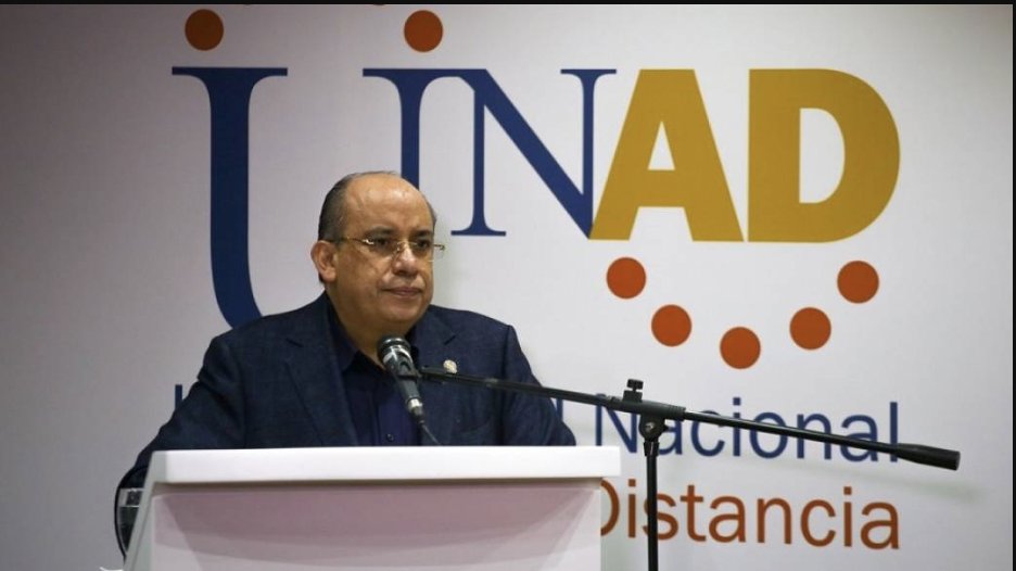 LinaGarciaSi's tweet photo. Esta semana es crucial para la Universidad Pública @UniversidadUNAD, se hacen las entrevistas para designar Rector para el siguiente período, entre los candidatos está @JaimeLeal_ el que quiere completar 20 años al frente de esta institución. 

Sigan este 🧵 https://t.co/2ywsd3UPl4