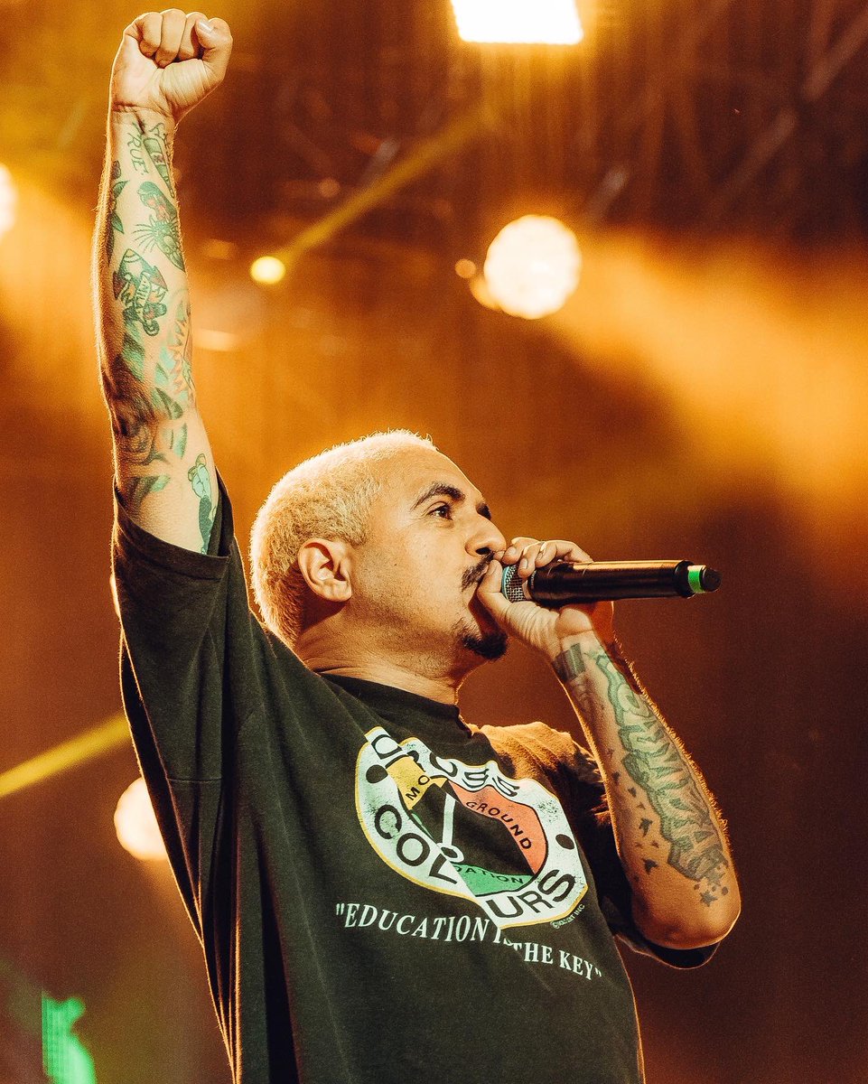 mfugzy's tweet photo. 4 fotinhos que fiz do show do Planet Hemp algumas semanas atrás, show incrível, impressiona a energia que eles tem no palco, importantíssimos pra música e cultura brasileira! @Marcelodedois #planethemp #fujifilm #fujifilm_xseries https://t.co/DFyBgyWULG